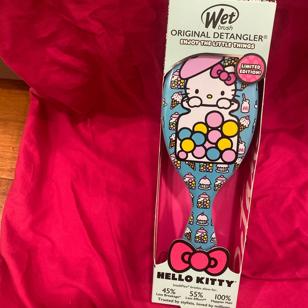Hello kitty Hairbrush